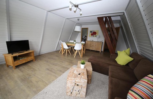 Kinding House | Ferienhäuser Campingplatz
