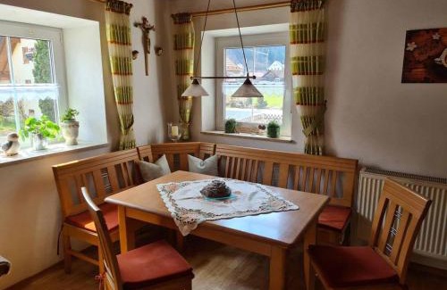 Riedenburg House | Ferienhaus am Bach