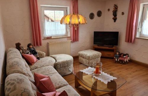 Riedenburg House | Ferienhaus am Bach