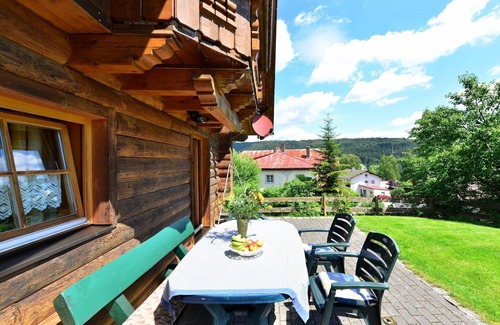 Regenhutte House | Ferienhaus aus Holz in der Nähe des Skigebiets