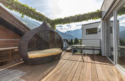 Flattach Apartment | Ferienhaus Bergpanorama mit Sauna & großem Garten