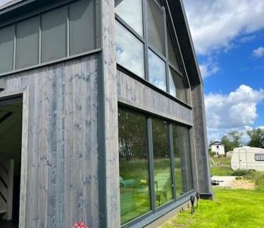 Nowe Warpno House | Ferienhaus“ Blaues Wunder“ am Wasser mit Grill