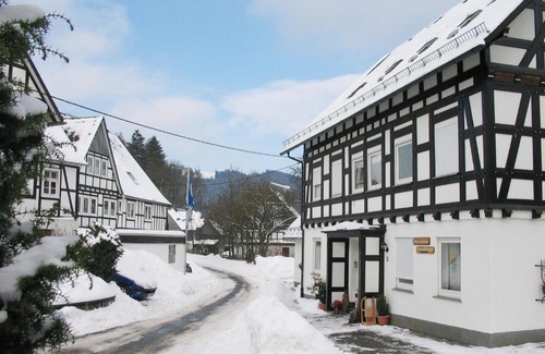 Olsberg Apartment | Ferienhaus Haus am Medebach