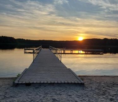 Mecklenburgische Kleinseenplatte Apartment | Ferienhaus im Wald Mecklenburgische Seenplatte