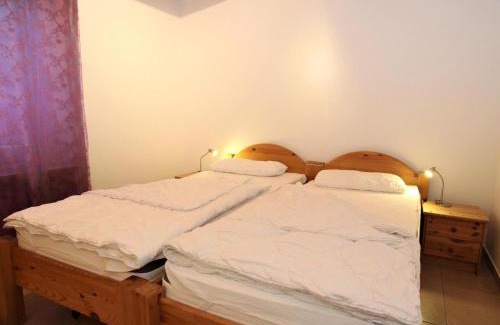 Middelsbur House | Ferienhaus in Dornum am Wasserschloss