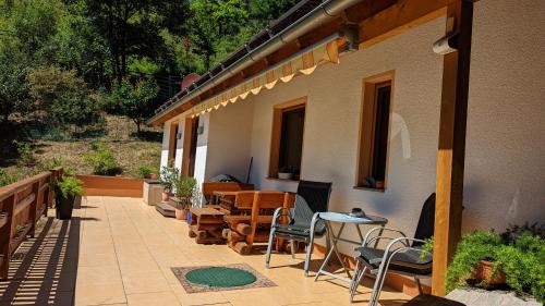 Waldeck House | Ferienhaus Manoury am Klosterbrunnen