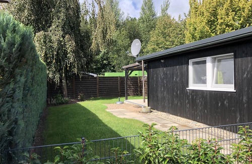 Haddorfer Seen House | Ferienhaus Mathilde, Ruhig Gelegen mit Terrasse und Großem Eingezäunten Garten