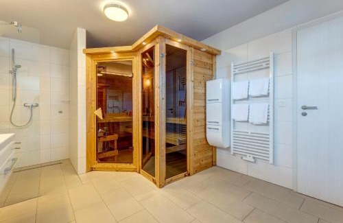 Koserow House | Ferienhaus Meinholdstraße mit eigener Sauna, Kamin, 4 Schlafzimmern ca 500m vom Ostseestrand