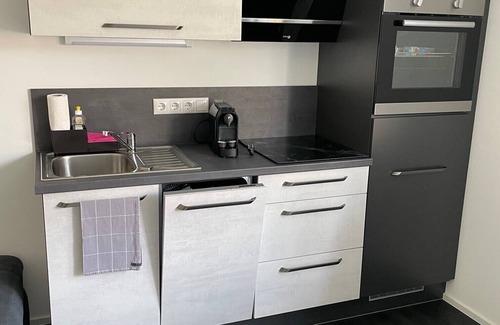 Saaldorf Condo | Ferienhaus mit 6 Apartments, Terrasse und Blick auf den Stausee