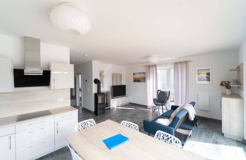 Barssel House | Ferienhaus Seebrise am Harkebrügger See mit Sauna und Kamin