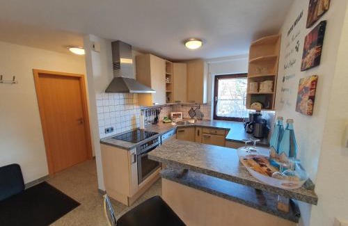Schoenwald House | Ferienhaus Sonnengelb im Herzen des Schwarzwaldes