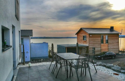 Rotha Apartment | Ferienhaus sonnenWIND am Hainer See
