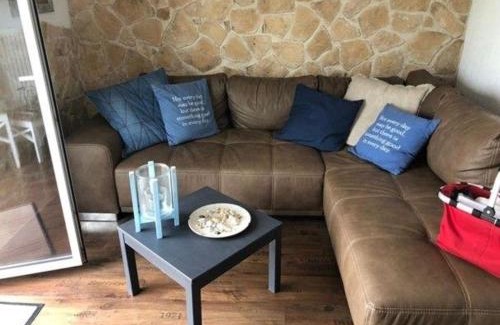 Onderdijk Apartment | Ferienhaus Tami direkt am Wasser mit eigenem Bootsanlegesteiger
