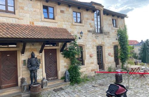 Leppersdorf Apartment | Ferienhaus WAFFENKAMMER für 7 Erw im Rittergut Leppersdorf bei Radeberg