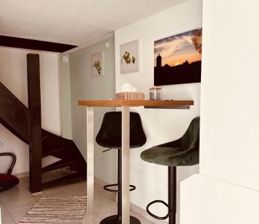 Burghausen-Rueckmarsdorf House | Ferienhaus zentral & grün