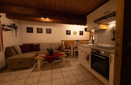 Sankt Georgen im Schwarzwald Apartment | Ferienhof Gerda - Ferienwohnung Storchennest