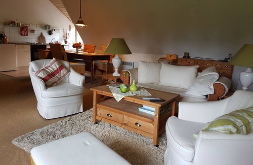 Kegnæshøj Apartment | Ferienhof SONDERBYGAARD: cozy dormer apartment for couple or small group. Family