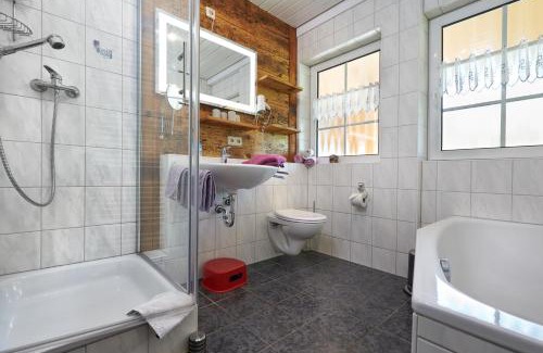 Frohnd Apartment | Ferienhof Wuchner - Fewo "Sommerwiese"