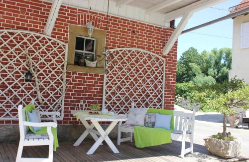 Rot am See Apartment | Ferienidyll Aumühle, "Bebenburg"