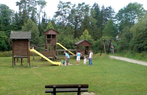 Hayingen House | Ferienpark Lauterdörfle