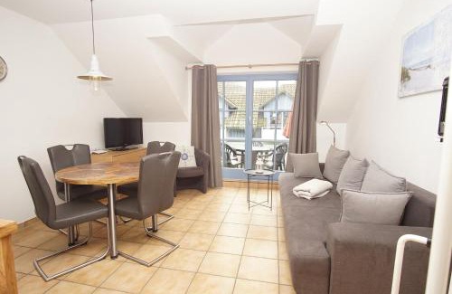 Putgarten Apartment | Ferienresidenz Kap Arkona FeWo 06 - Balkon, OG und DG