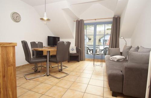Putgarten Apartment | Ferienresidenz Kap Arkona FeWo 06 - Balkon, OG und DG