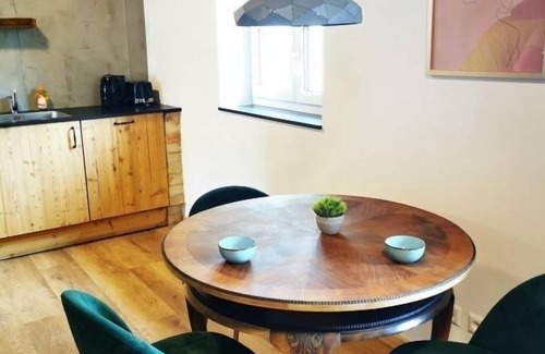 Schlier Apartment | Ferienwohnung/app. für 2 Gäste mit 49m² in Schlier-unterankenreute