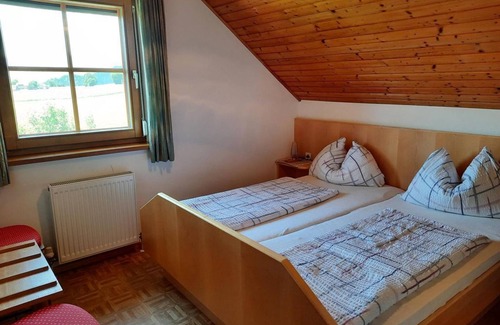 Feldkirchen in Kaernten Other | Ferienwohnung Bergsicht, 2 Schlafräume - Pension Hecher