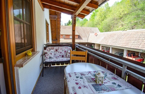 Schnellingen Apartment | Ferienwohnung Hirschblick, 41qm. 1 Schlafzimmer, max. 2 Personen
