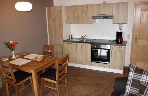 Schoenau am Koenigssee Apartment | Ferienwohnung Nr. 2, 1 - 2 Personen, 44 qm, 1 Schlafzimmer, 2 Balkone