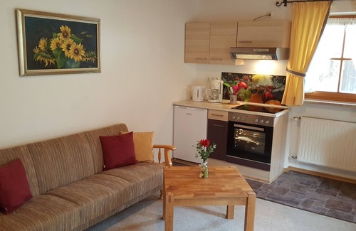 Schoenau am Koenigssee Apartment | Ferienwohnung Kehlstein für 2 Personen, 1 separates Schlafzimmer, Dusche/WC, Balkon, 35 qm