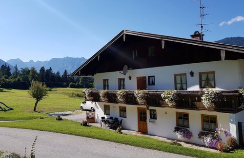 Schoenau am Koenigssee Apartment | Ferienwohnung Kehlstein für 2 Personen, 1 separates Schlafzimmer, Dusche/WC, Balkon, 35 qm