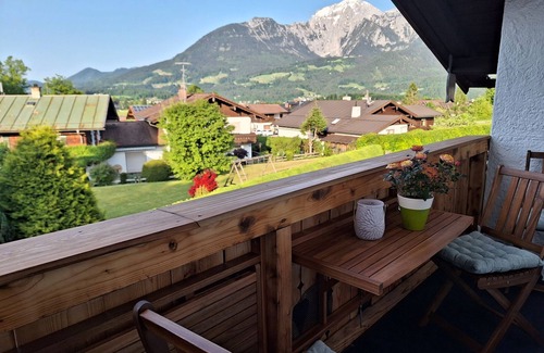 Oberschonau Apartment | Ferienwohnung 1-3 Pers.,2 Separate Schlafzimmer, 2 Bäder, Kombinierter Ess-wohnbereich, Balkon