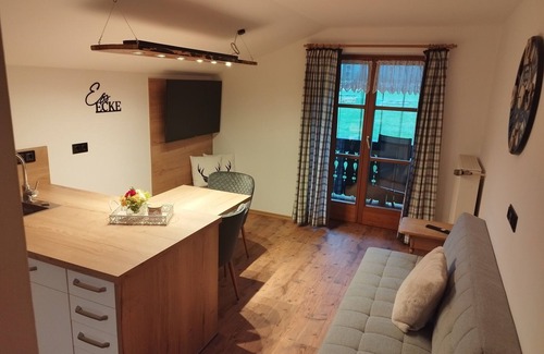 Oberschonau Apartment | Ferienwohnung 1 bis 4 Personen, 50 qm, 2 Schlafzimmer, Balkon