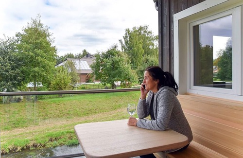 Taubenheim Apartment | Ferienwohnung Spreebogen