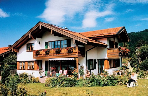 Aschau im Chiemgau Apartment | Ferienwohnung I "Zellerhorn" extra Schlafzimmer und West-Balkon, 70 qm°