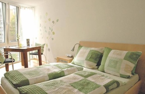Alt-Betzenhausen Apartment | Ferienwohnungen Seepark Freiburg