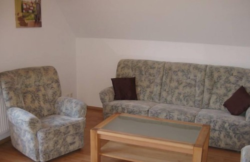 Oppenau Apartment | Ferienwohnung mit 67qm, 1 Schlafzimmer, für maximal 4 Personen