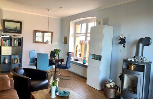 Nieby Apartment | Ferienwohnung 1 Alter Gasthof 1838 - 1986 in Nieby