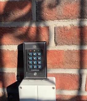 Region Hannover District Apartment | Ferienwohnung 1 Souterrainfenster