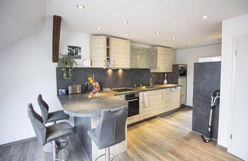 Oberkirch Apartment | Ferienwohnung 100qm, 2 Schlafräume max. 5 Personen