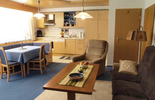 St. Blasien Apartment | Ferienwohnung 3, 50 qm, 1 Schlafzimmer und 1 Wohn/Schlafraum, max. 3 Personen