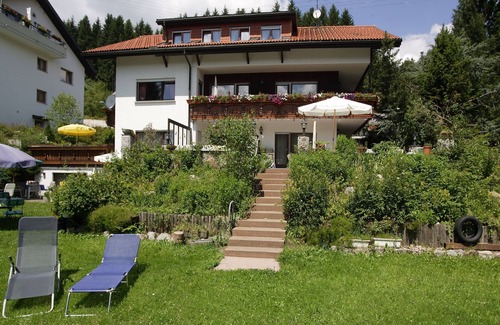 St. Blasien Apartment | Ferienwohnung 3, 50 qm, 1 Schlafzimmer und 1 Wohn/Schlafraum, max. 3 Personen