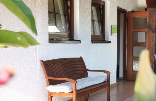 Burladingen Apartment | Ferienwohnung 3, 54 qm, 1 Schlafzimmer mit Doppelbett und 1 Schlafsofa, Max. 4 Personen