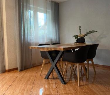 Blumberg Apartment | Ferienwohnung 3 Schweizer
