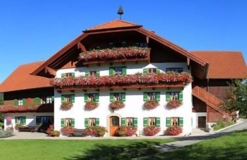 Anger Apartment | Ferienwohnung 4 Zwiesel,70qm OG,1 Schlafraum,Wohn-/Schlafraum, sep. Küche,Dusche/WC extra, Balkon,Sat-TV,WLAN,max.2 Personen