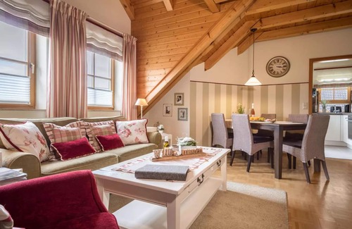 Neufrach Apartment | Ferienwohnung 5, 98qm, 3 Schlafzimmer, max. 5 Personen