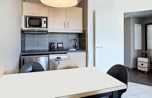 Beausoleil Apartment | Ferienwohnung 5 Personen - 1 Schlafzimmer