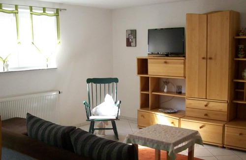Wilhelmsdorf Apartment | Ferienwohnung 55qm, 1 Schlafzimmer, max. 3 Personen