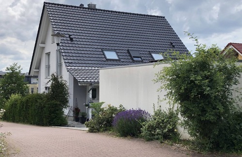Muellheim Apartment | Ferienwohnung, 62qm, Terrasse, Souterrain, 1 Schlafzimmer, max. 3 Personen